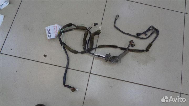 Проводка двери передней правой Mitsubishi Galant