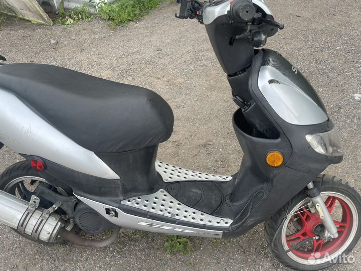 Скутер Stels Skif