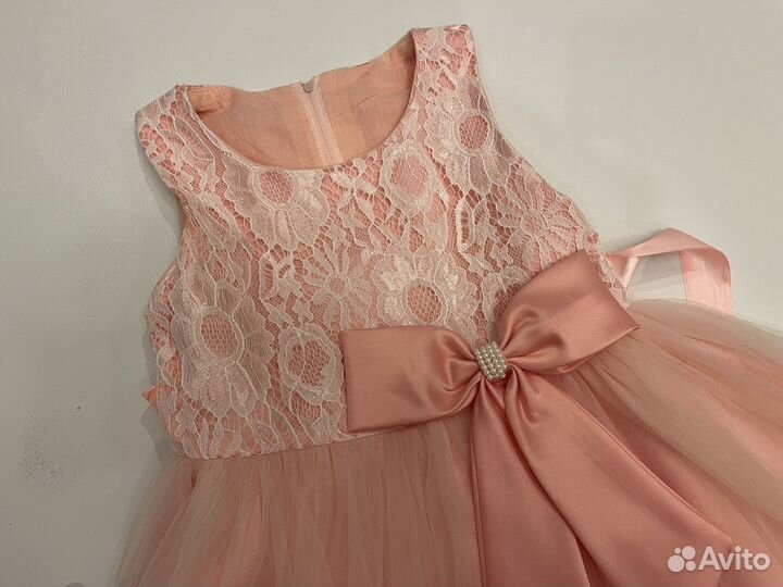 Нарядное платье 140 рост