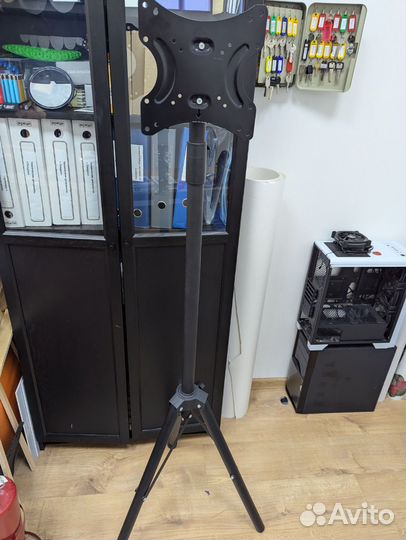 Стойка для телевизора