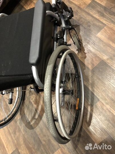 Коляска инвалидная