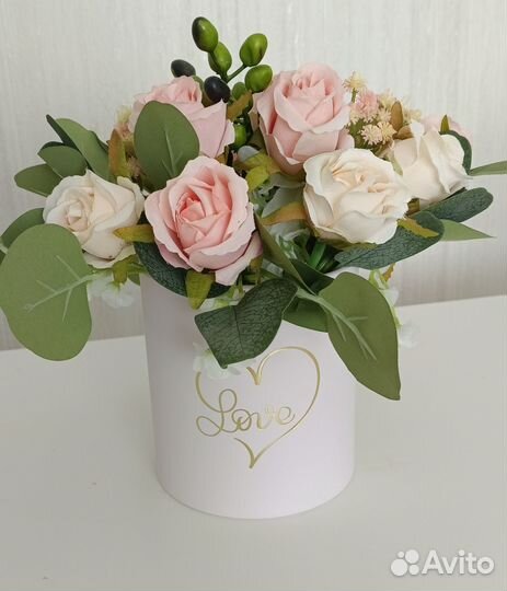 Флористические композиция из цветов