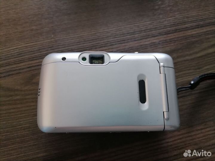 Пленочный фотоаппарат skina