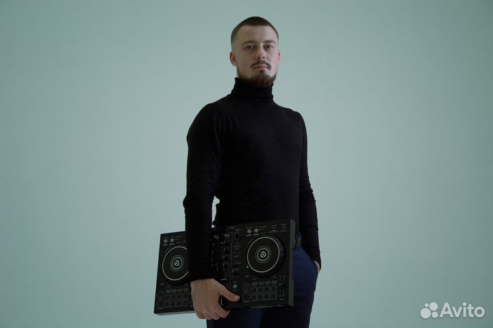 Диджей (со своим звуком)