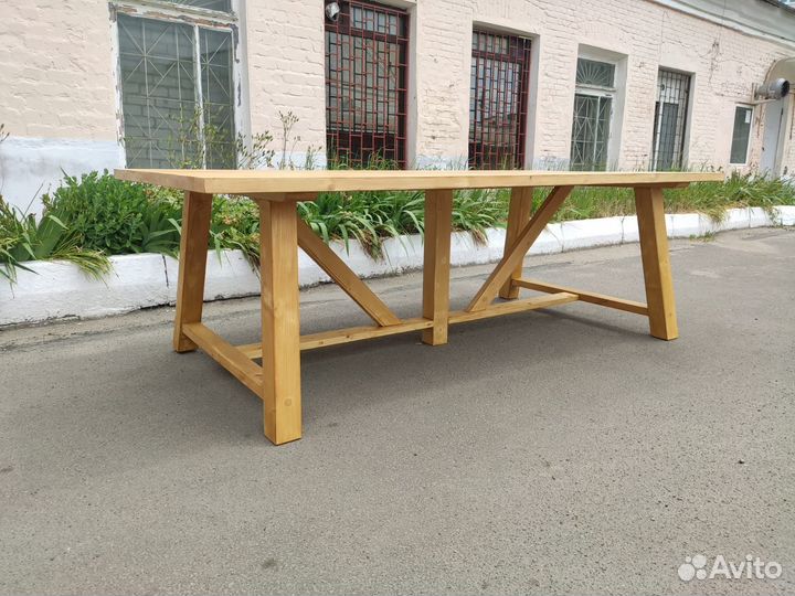 Стол из массива