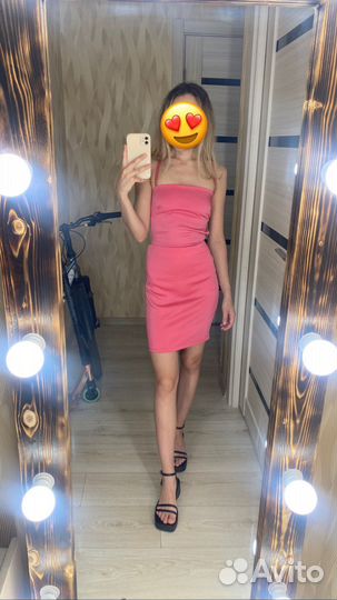 Летнее платье с открытой спиной 40-42