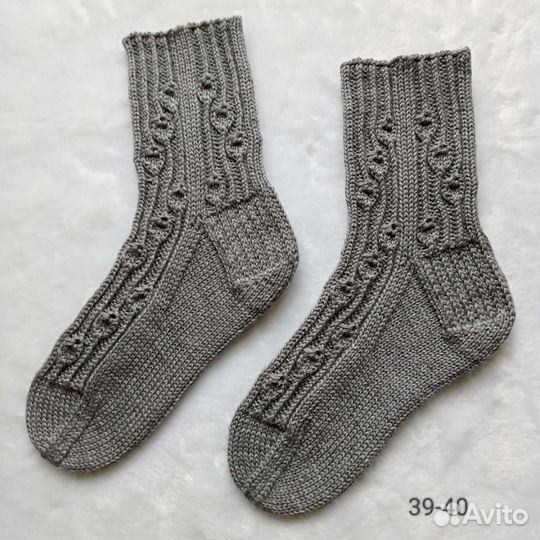 Шерстяные носки, ручная работа