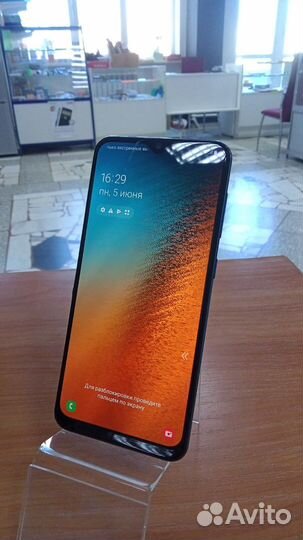 Смартфон Samsung Galaxy A50