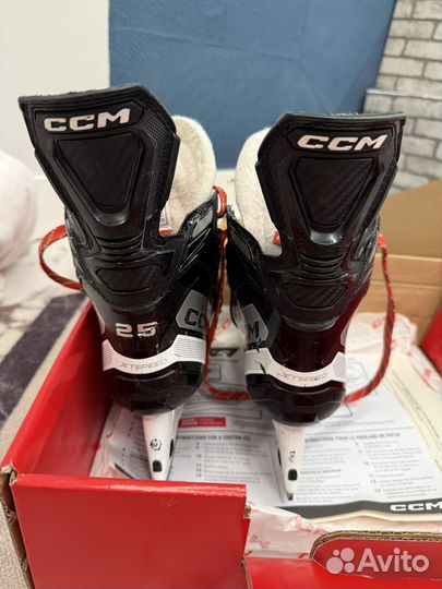 Коньки хоккейные ccm