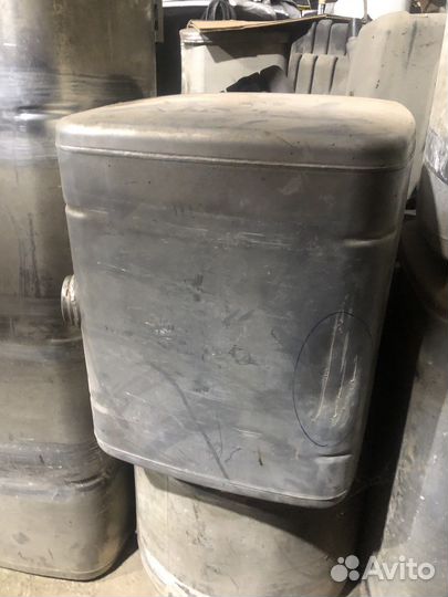 Бак топливный iveco 41297840