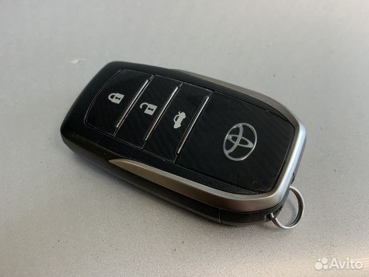 Смарт ключ toyota