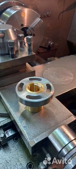 Токарь, токарные работы, металлообработка