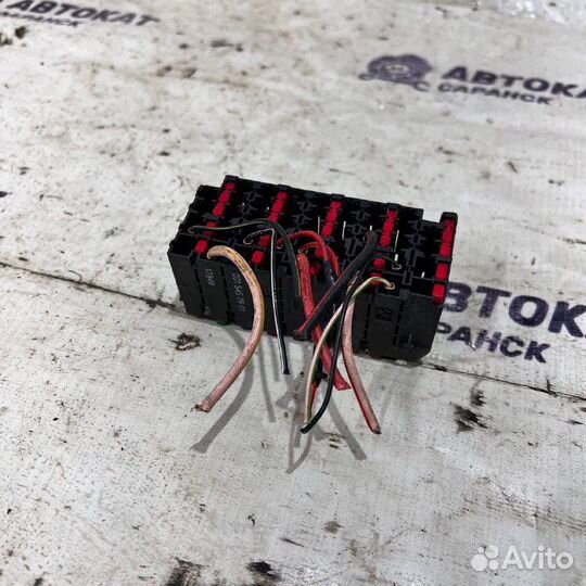 Блок предохранителей Mercedes-Benz W210