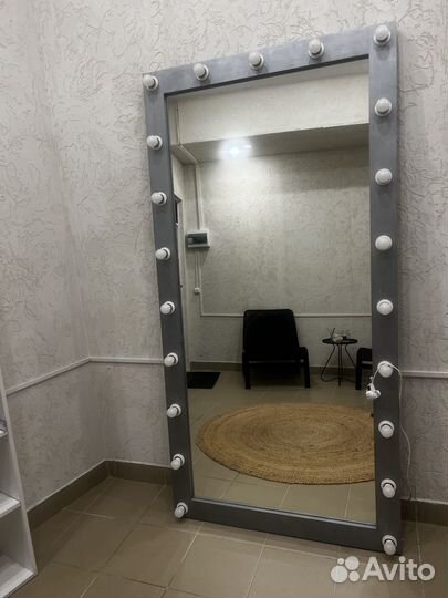 Зеркало с подсветкой