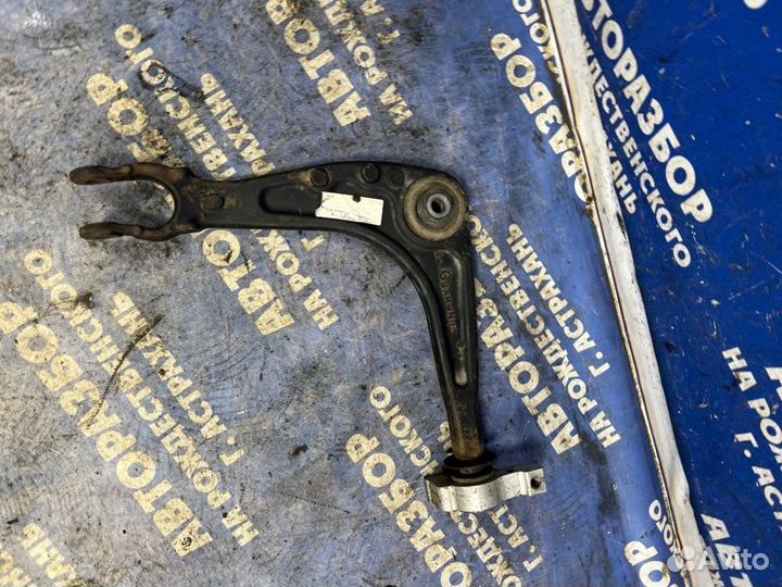 Передний правый рычаг Peugeot 407 седан 2006