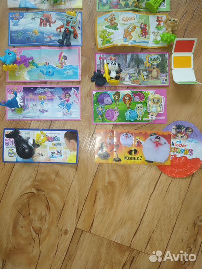 Игрушки из киндера пакетом
