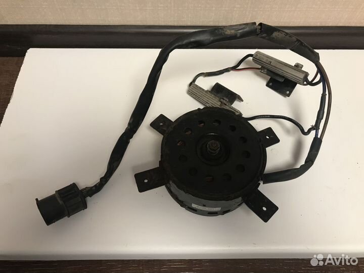 Мотор вентилятора радиатора Bmw E39 4 контакта