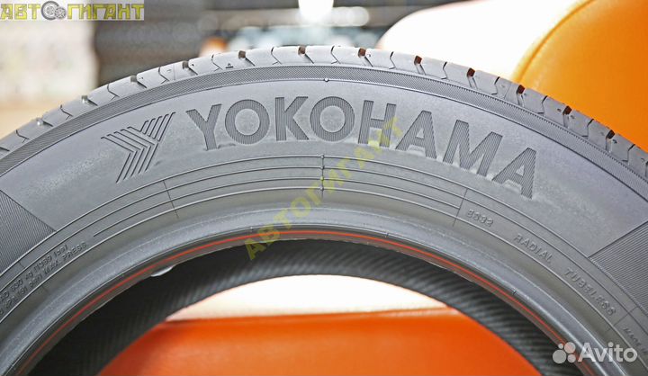 Yokohama Bluearth ES32 205/60 R16 92H