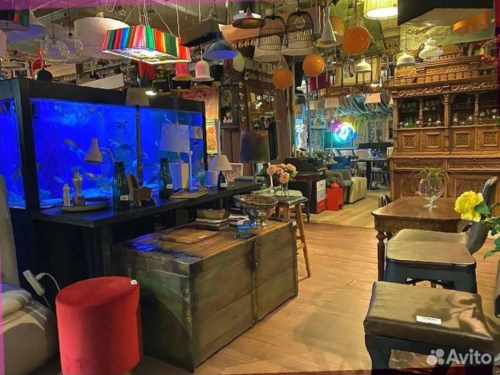 Свет и декор для кафе