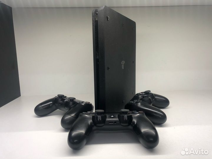 PS4 Slim 1000gb CUH-2108B 3 джойстика