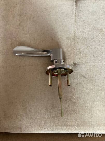 Дверная ручка