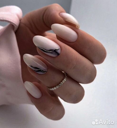 Маникюр педикюр