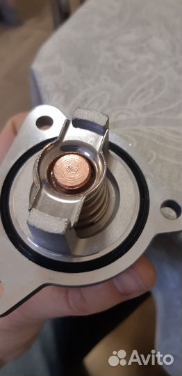 Термостат с фланцем для двигателя Рено k4m