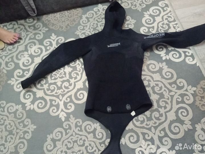 Гидрокостюм