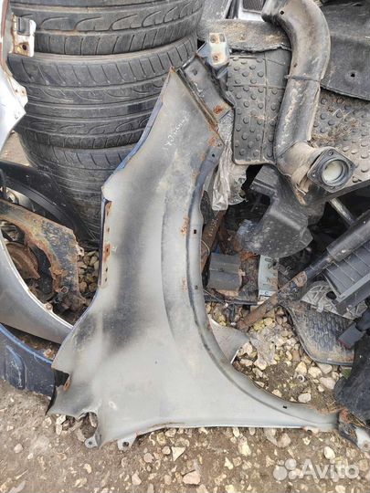 Крыло переднее правое левое Honda CR-V 4