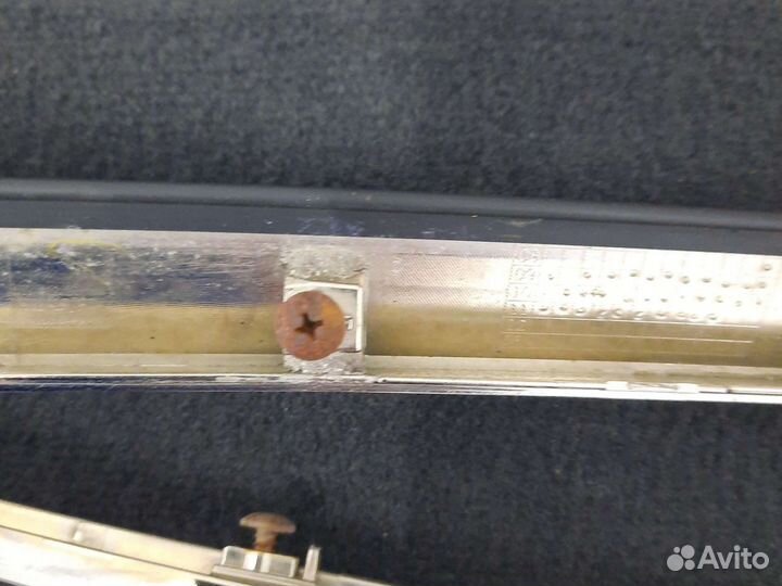 Хром крышки багажника Инфинити m37