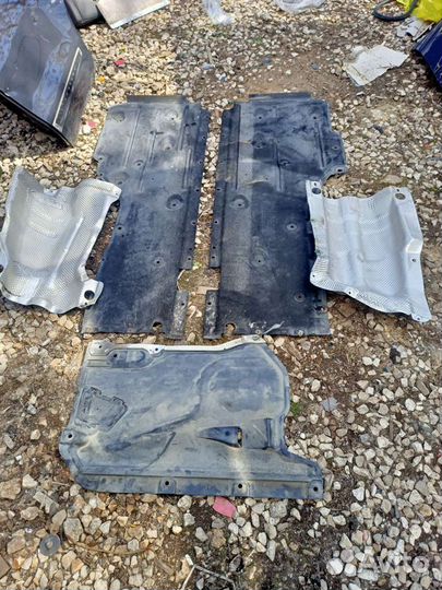 Облицовка днища кузова бмв x1 e84