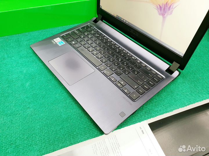 Ноутбук Asus Core i3-10gen 12GB SSD