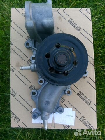 Помпа/Водяной насос Land Cruiser 200 (дизель)