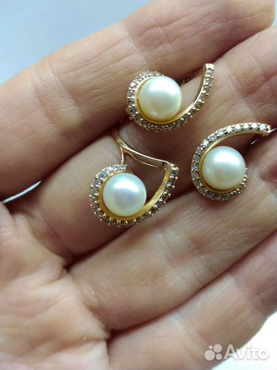 Золотой комплект 585 пробы с жемчугом