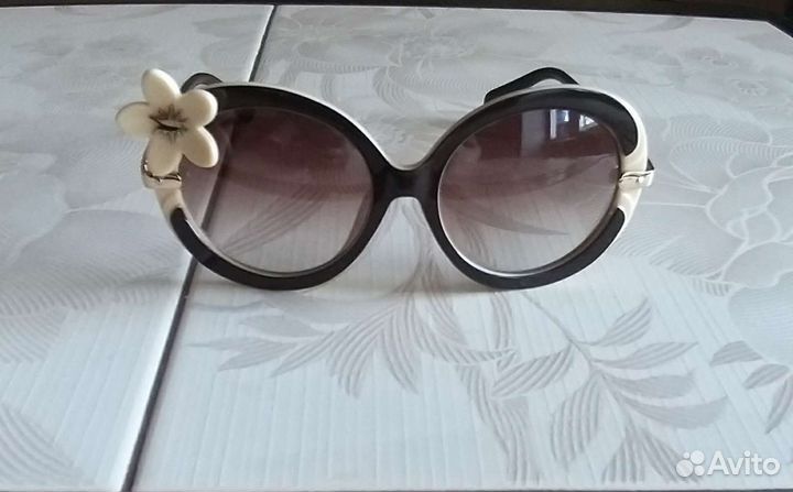 Солнцезащитные очки женские