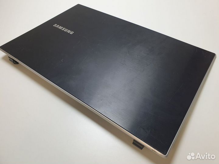 Крышка матрицы Samsung NP300V5A, SuperSlim