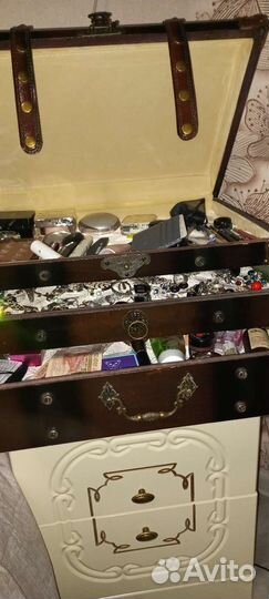 Шкатулка для украшений