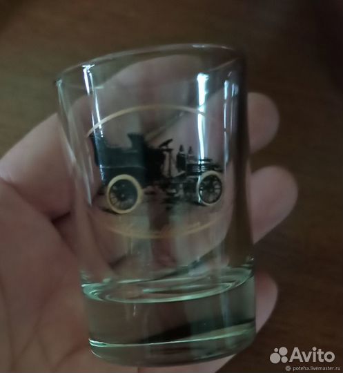 Набор рюмок с машинками