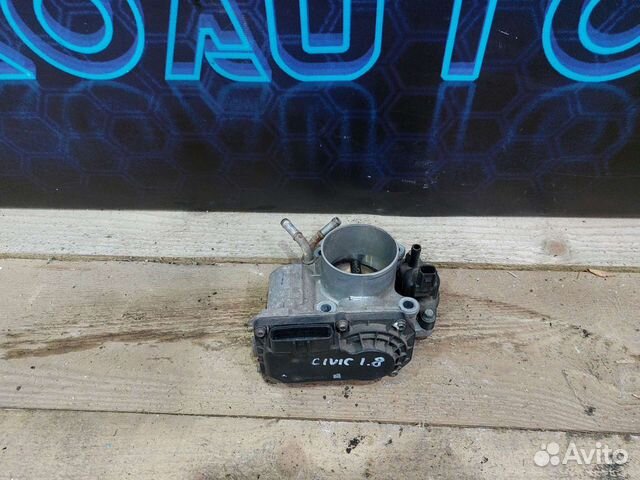 Дросельная заслонка Honda Civic 8 R18 A2
