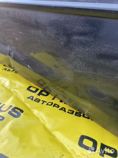 Передняя правая дверь Mazda 3 (BK)