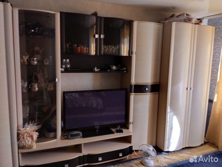 Продам стенку бу в хорошем состоянии 10000