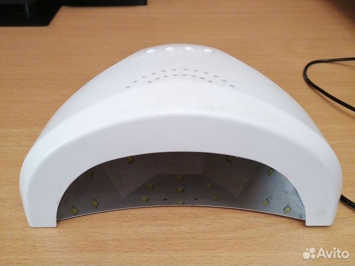 Сушилка-лампа для ногтей новая