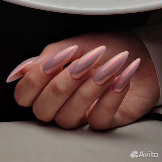 Маникюр и педикюр