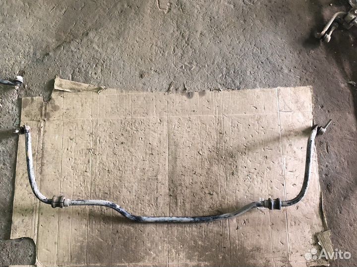 Toyota avensis стабилизатор