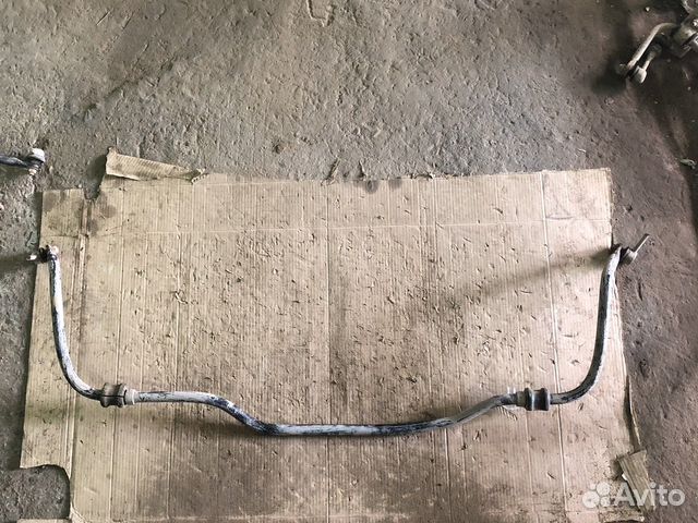 Toyota avensis стабилизатор