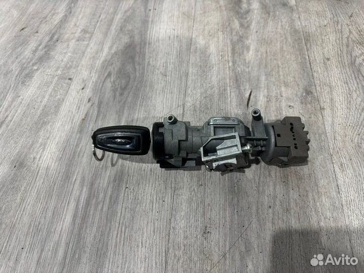 Замок зажигания Ford Focus 3 2012