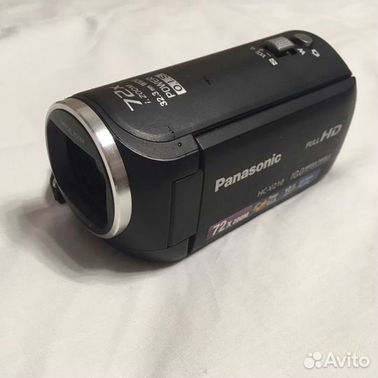 Видеокамера Panasonic HC-V210