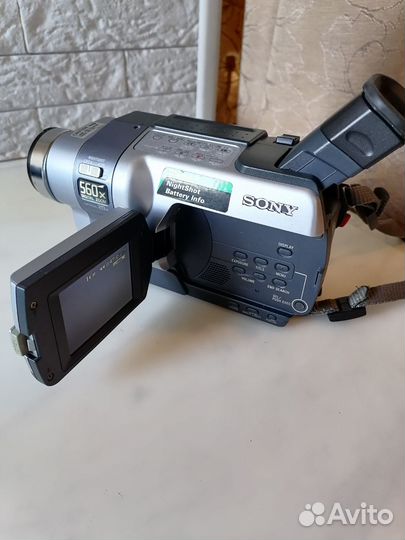 Видеокамера sony кассетная Digital 8