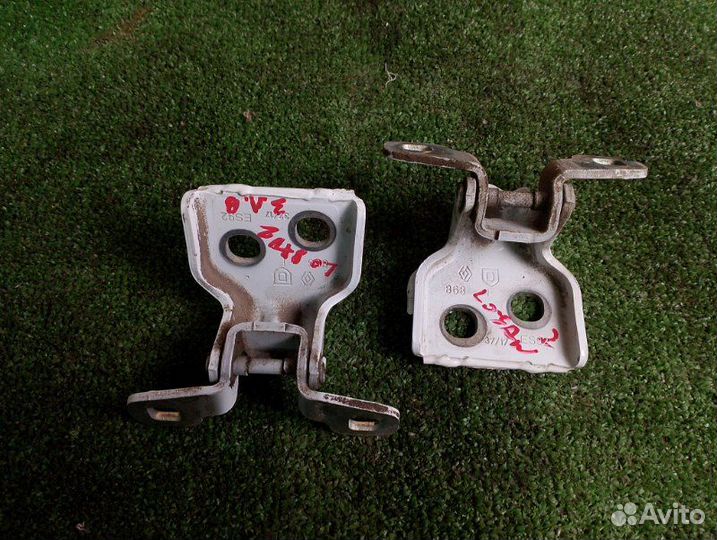 Петля двери задняя левая Renault Logan 1.6 2017