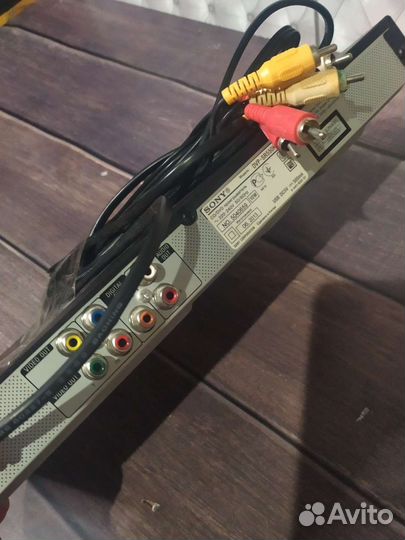 Dvd плеер Sony DVP-SR550K с функцией караоке